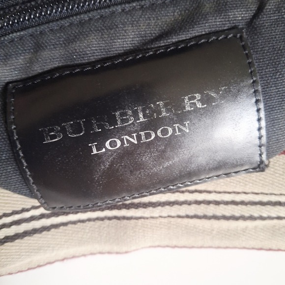 Vintage Burberry Black Pebbled Leather Hobo Shoulder Bag - Picture 9 of 16